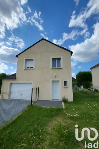 Location maison 6 pièces 104 m² Sarry