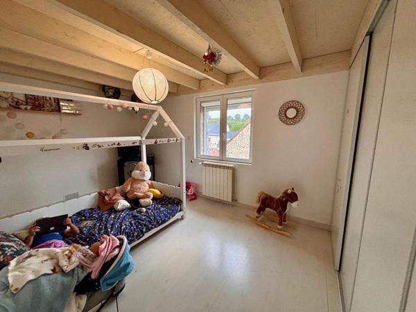 Longère mitoyenne de caractère ? 210 m² habitables ? Centre-ville de Chaulgnes