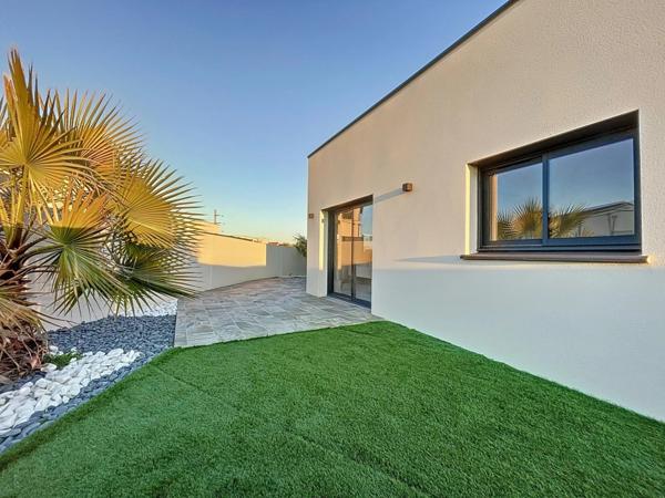 Villa neuve de type 4 avec piscine