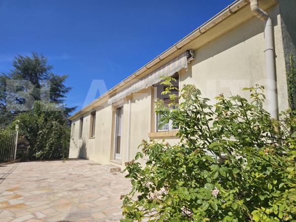 Pavillon de plain pied de 115 m² habitable avec 4 chambres sur un terrain de 820 m²