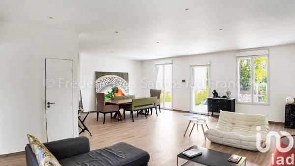 House for sale 7 rooms 240 m² Joinville-le-Pont