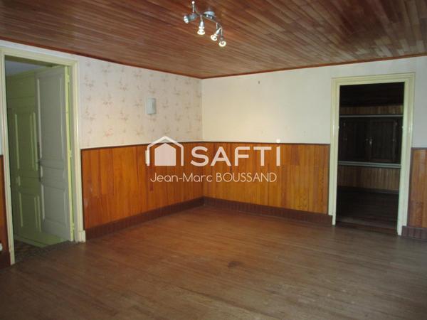 CHAUFFAILLES Maison à rénover 84M², dépendances