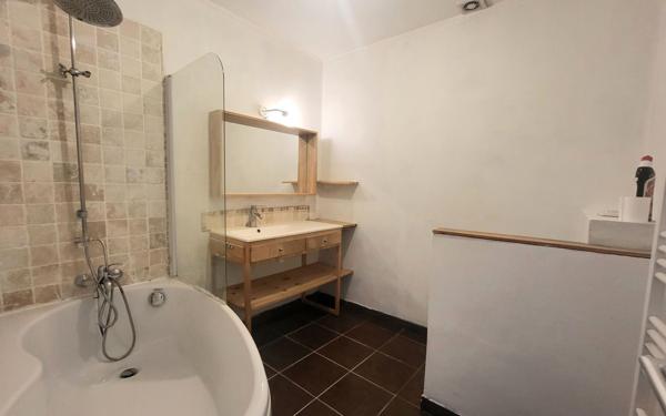 Appartement à vendre    2 pièces • 69,70 m2 Avignon