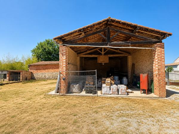 CHATEAU DE CARACTERE AU COEUR DU RAZES Détails des diagnostics énergétiques