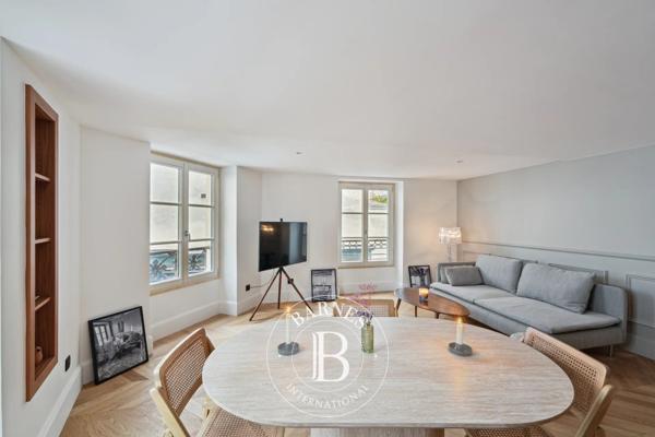 Paris 7ème, Appartement 2 Chambres -  62 m² à vendre