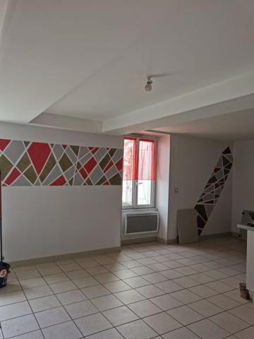 Maison à louer à Ozenx-Montestrucq - 4 pièces, 3 chambres
