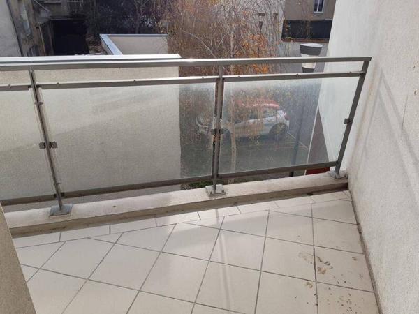 Appartement 4 pièces                                        - 69700 Givors Réf : 2927