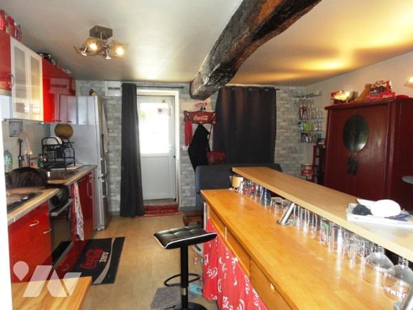 NOGENT L'ARTAUD - Maison T5 de 124 m² avec studio aménagé. Jardin cour et emplacements véhicules