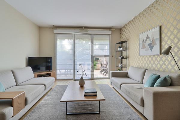 Duplex 105 m² à 4min du métro