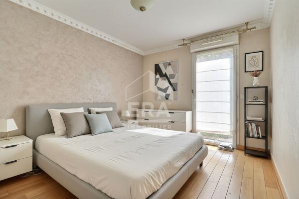 Duplex 105 m² à 4min du métro