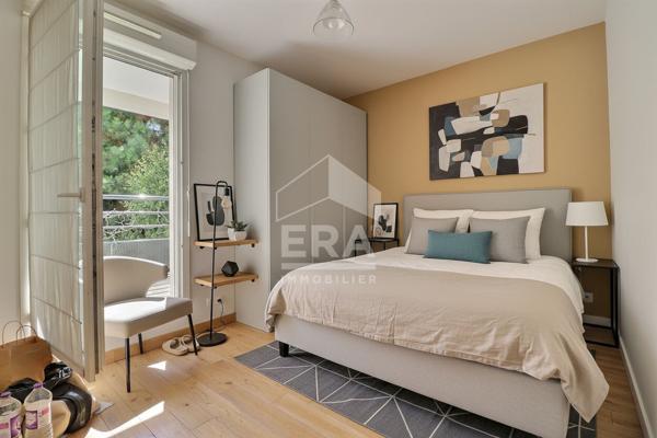 Duplex 105 m² à 4min du métro