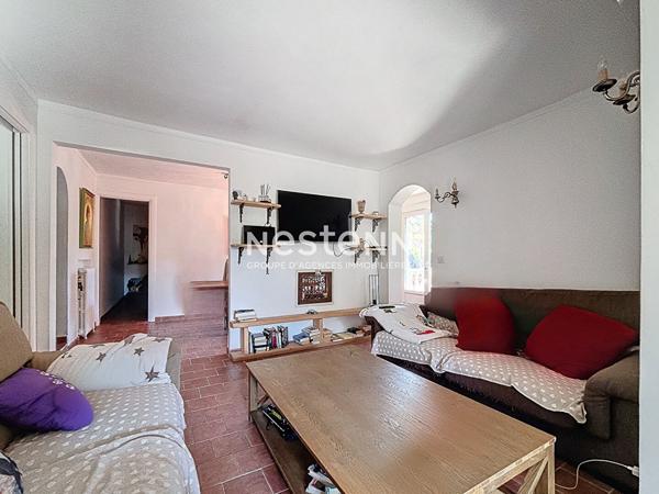 Villa Golfe-Juan Divisée en 10 Appartements - 150 mètre de la plage - Proche Parc Exflora - 290 M2