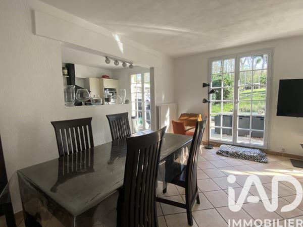 Maison à vendre 6 pièces 125 m² Saint-Fargeau-Ponthierry