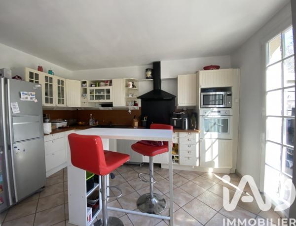 Maison à vendre 6 pièces 125 m² Saint-Fargeau-Ponthierry
