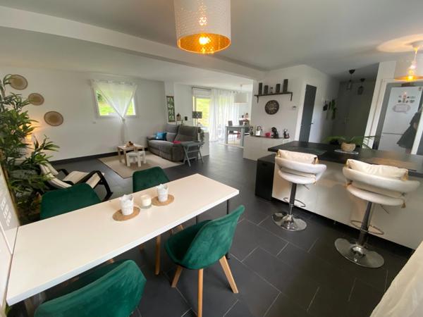 Maison à vendre 6 pièces proche de DASLE (25)