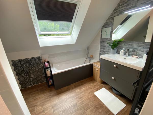 Maison à vendre 6 pièces proche de DASLE (25)