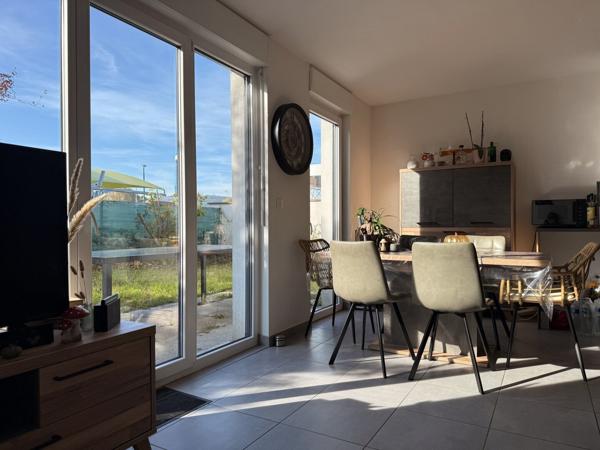 Appartement 3 pièces rez-de-jardin avec jardin et garage