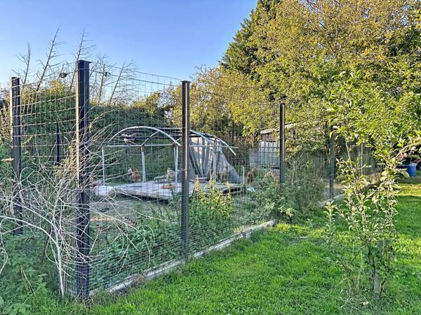 Maison style longère rénovée bâtie sur 1 hectare LA CHAPELLE D ARMENTIERES
