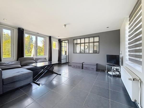 Maison style longère rénovée bâtie sur 1 hectare LA CHAPELLE D ARMENTIERES