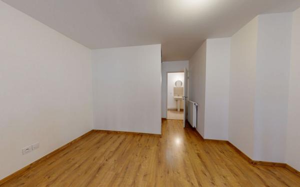 Appartement à vendre    2 pièces • 42 m2 Bordeaux