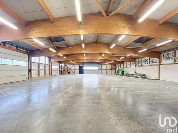 Atelier à vendre 2 460 m² La Chaise-Dieu