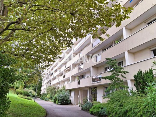 Vente Appartement 4 pièces de 69m² - 69300 Caluire-et-Cuire
