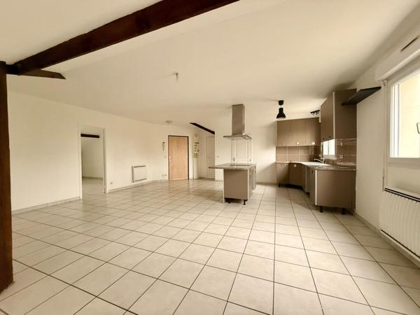 Appartement 4P - 3 CH - 104 m² à Coulommiers – Proche gare – Garage + Parking