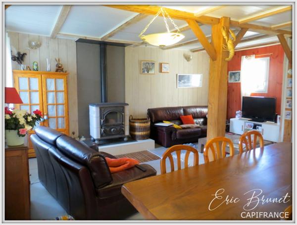 LANTON - maison 3 chambres dans quartier calme et résidentiel + garage et dépendances