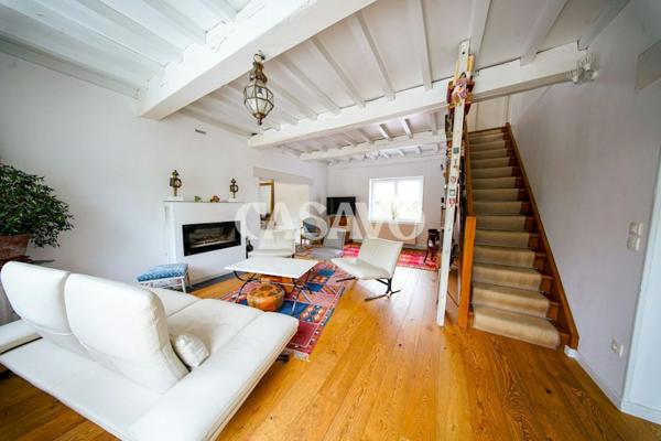 Vente Maison 7 pièces de 190m² - 38540 Heyrieux