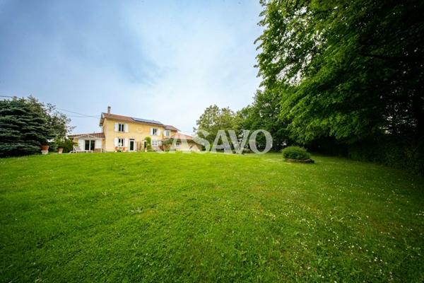 Vente Maison 7 pièces de 190m² - 38540 Heyrieux