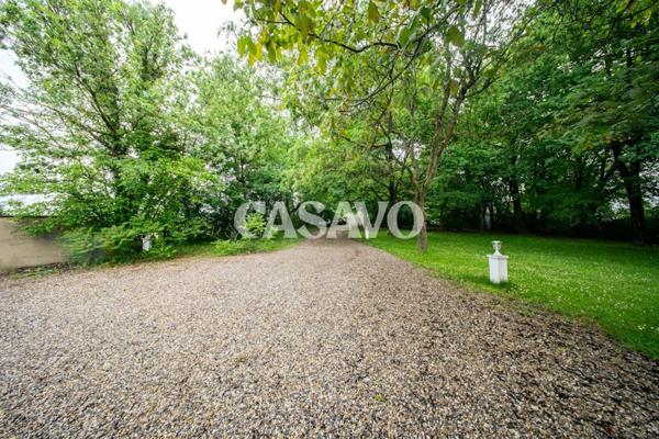Vente Maison 7 pièces de 190m² - 38540 Heyrieux