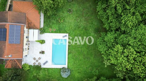 Vente Maison 7 pièces de 190m² - 38540 Heyrieux