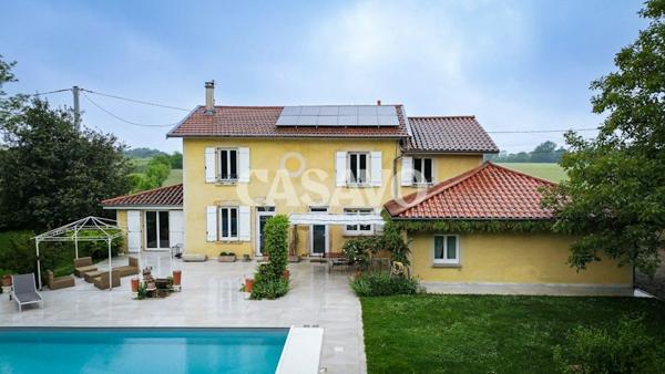 Vente Maison 7 pièces de 190m² - 38540 Heyrieux