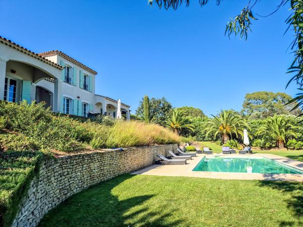 Maison à vendre  6 pièces - 170 m2 GASSIN - 83