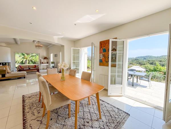 Maison à vendre  6 pièces - 170 m2 GASSIN - 83