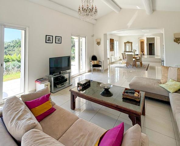 Maison à vendre  6 pièces - 170 m2 GASSIN - 83