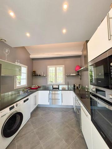 Maison à vendre  6 pièces - 170 m2 GASSIN - 83