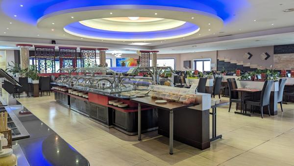 Proche Colmar fonds de restaurant 180 places + droit au bail.