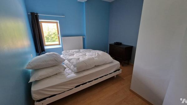 Belle longère de 200 m2 environ composée d'une maison principale et maison d'amis  séparé de 90m2.