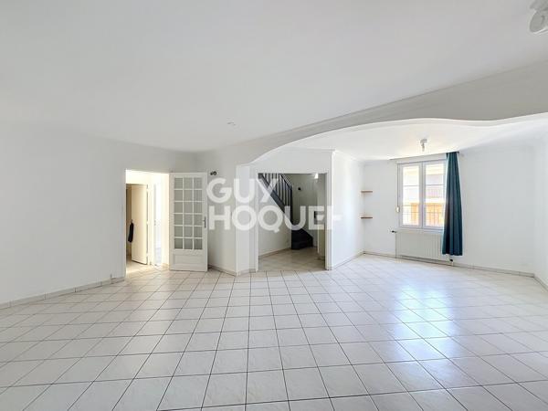 Maison à vendre de 6 pièces de 106.4 m² avec le confort de plein pied