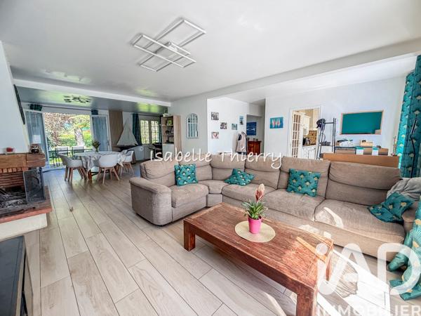 Maison à vendre 8 pièces 185 m² Arpajon