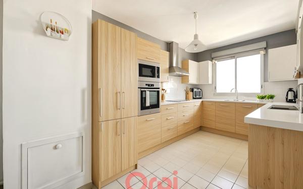 Appartement à vendre    6 pièces • 137 m2 Lyon 3