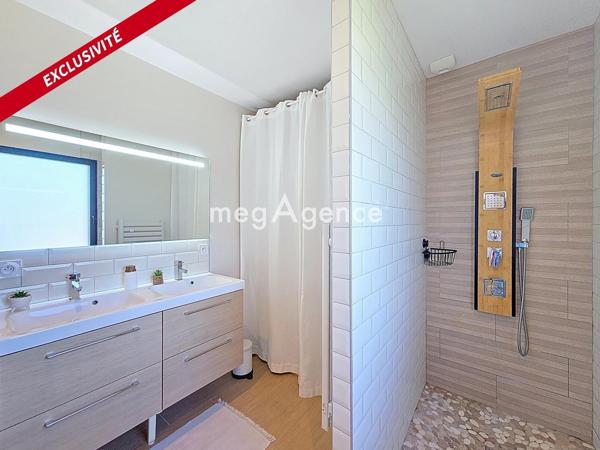 Maison à SAINT-CHRISTOPHE-DU-BOIS, 49280 - 6 pièces 155m²