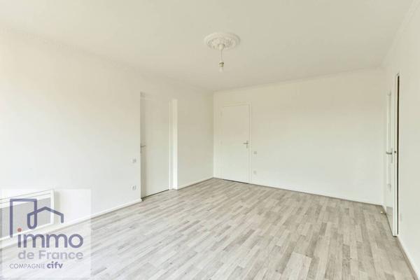 Caluire et Cuire, rue Ampère,T2 46 m² + parking