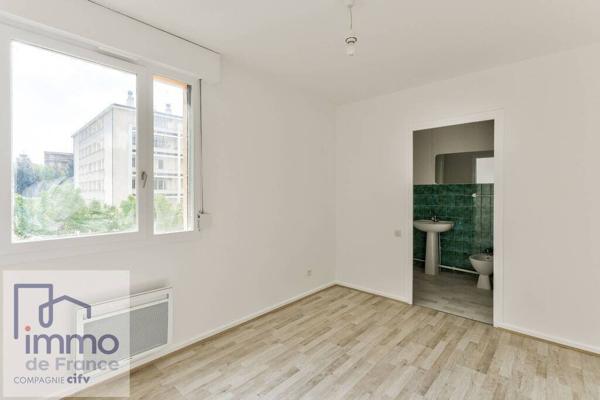 Caluire et Cuire, rue Ampère,T2 46 m² + parking