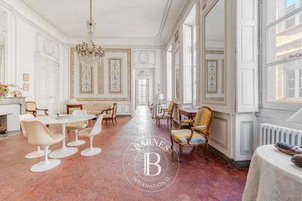 Avignon, Appartement 4 Chambres -  268 m² à vendre
