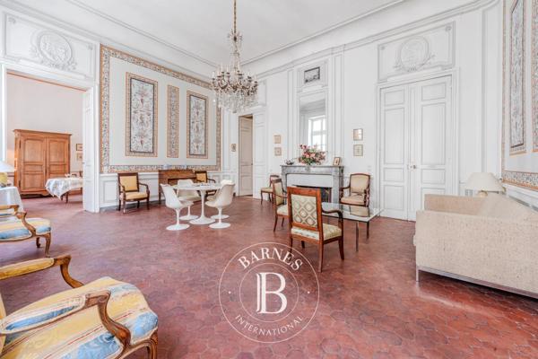 Avignon, Appartement 4 Chambres -  268 m² à vendre