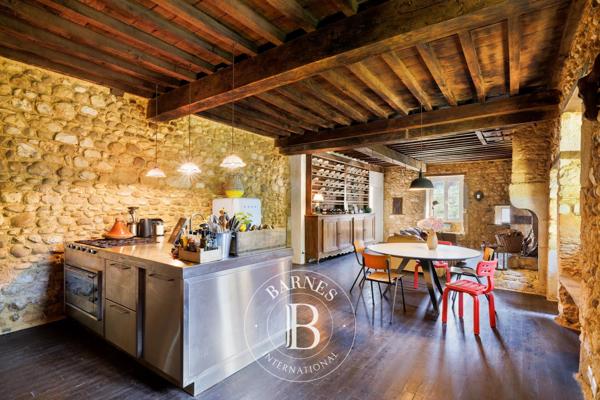 Pau, Propriété 8 Chambres -  600 m² à vendre