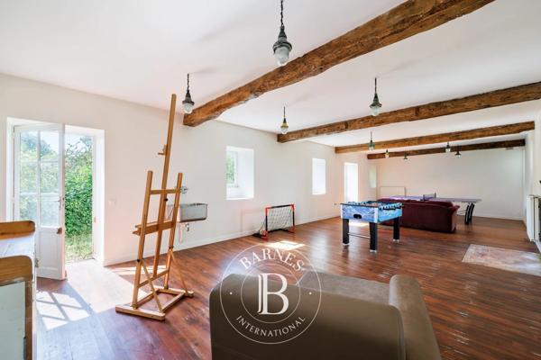 Pau, Propriété 8 Chambres -  600 m² à vendre