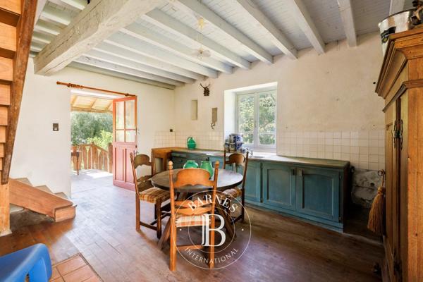 Pau, Propriété 8 Chambres -  600 m² à vendre